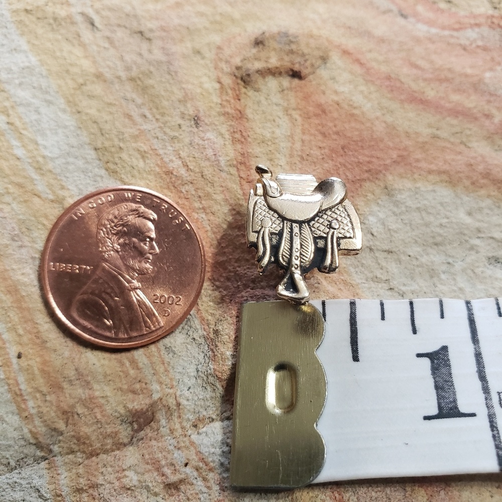 Vintage  Saddle Earrings.🐎🐎 - Picture 4 of 5
